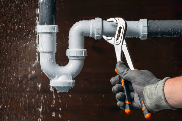 Professional Drain Cleaning technician working in Hartford, MI